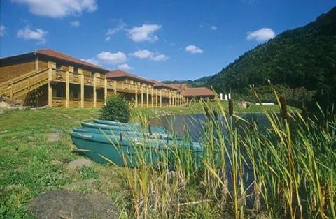 Camping - Lascelle - Auvergne - Le Lac des Graves