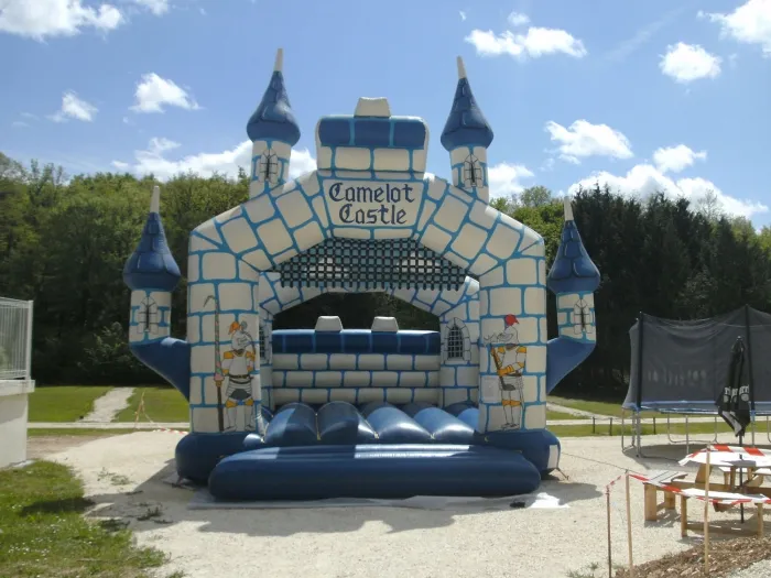 Camping - Saint-Mandé-sur-Brédoire - Poitou-Charentes - Le Lizot