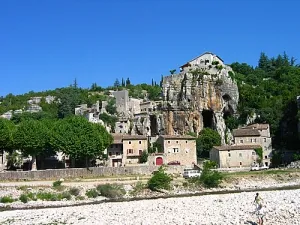 Camping - Saint-Alban-Auriolles - Rhône-Alpes - le Mas de Chavetourte