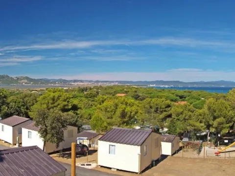 Camping - Hyères - Provence-Alpes-Côte d'Azur - Le Méditerranée