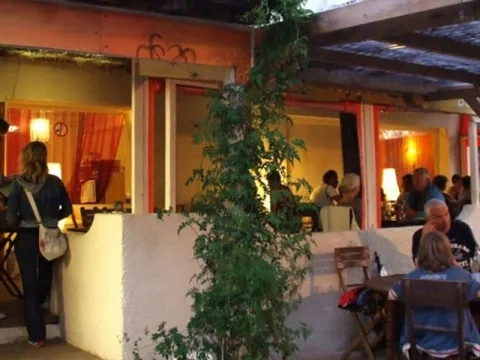 Camping - Hyères - Provence-Alpes-Côte d'Azur - Le Méditerranée