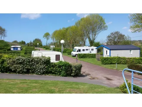 Camping - Criel-sur-Mer - Haute-Normandie - Le Mont Joli-Bois