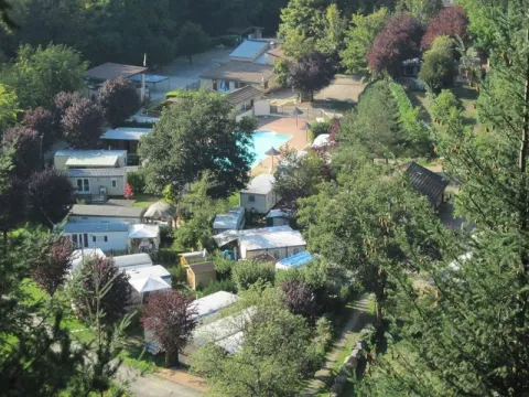 Camping - Chazelles-sur-Lyon - Rhône-Alpes - Le Moulin Brûlé