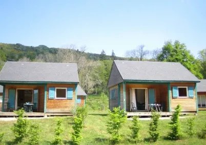 Camping - Saint-Martin-Valmeroux - Auvergne - le Moulin du Teinturier