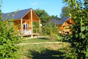 Camping - Saint-Martin-Valmeroux - Auvergne - le Moulin du Teinturier