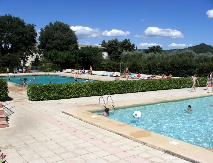 Camping - Saint-Quentin-la-Poterie - Languedoc-Roussillon - Le Moulin Neuf