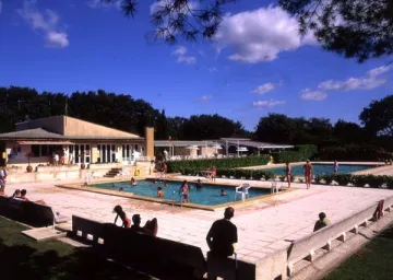 Camping - Saint-Quentin-la-Poterie - Languedoc-Roussillon - Le Moulin Neuf