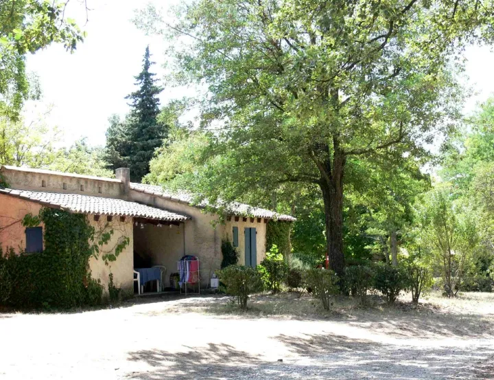 Camping - Saint-Quentin-la-Poterie - Languedoc-Roussillon - Le Moulin Neuf
