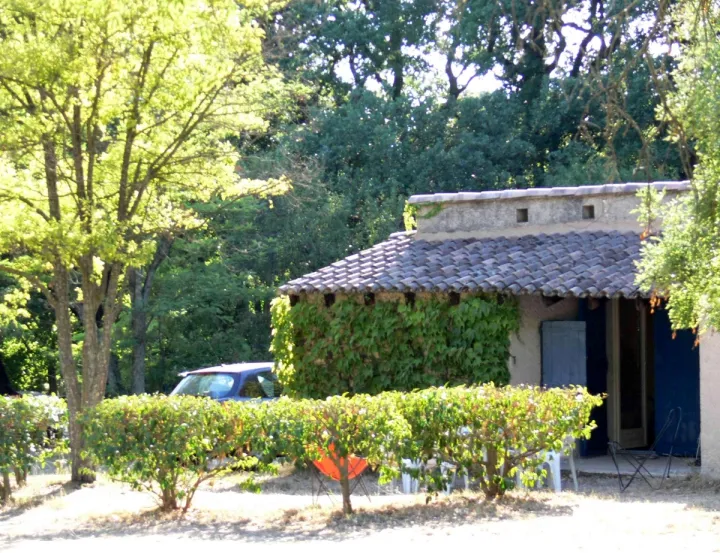 Camping - Saint-Quentin-la-Poterie - Languedoc-Roussillon - Le Moulin Neuf