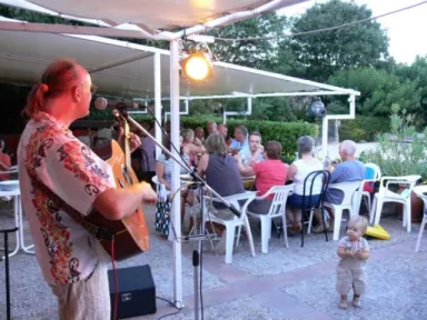 Camping - Saint-Quentin-la-Poterie - Languedoc-Roussillon - Le Moulin Neuf