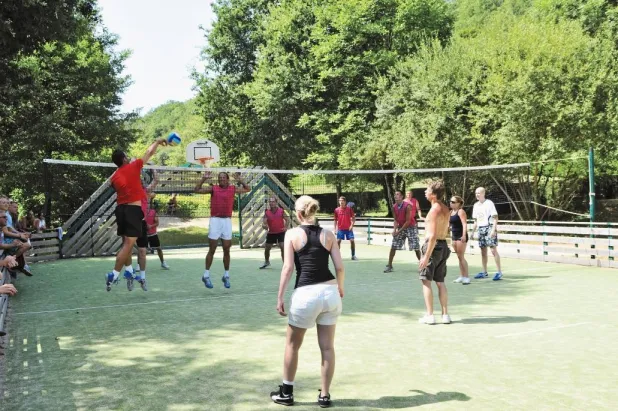 Camping - Saint-Léon-sur-Vézère - Aquitaine - Le Paradis