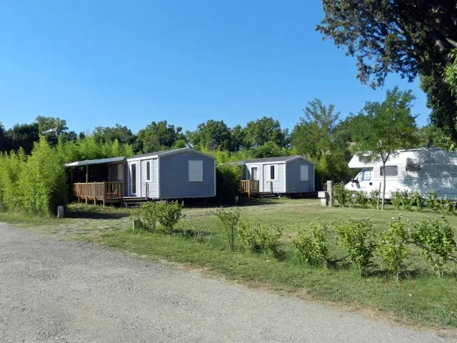 Camping - Saint-Rémy-de-Provence - Provence-Alpes-Côte d'Azur - Le Parc de la Bastide
