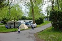 Camping - Torcy - Ile de France - Le Parc de la Colline