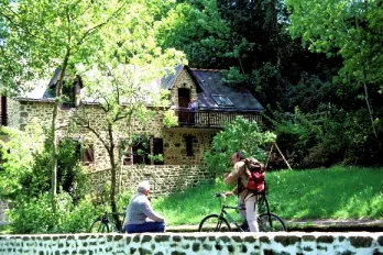 Camping - Ambrières les Vallées - Pays de Loire - Le Parc de Vaux