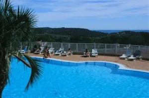 Camping - La Croix-Valmer - Provence-Alpes-Côte d'Azur - Versants