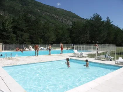 Camping - La Roche-des-Arnauds - Provence-Alpes-Côte d'Azur - Le Parc des Sérigons