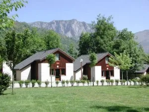 Camping - Ax-les-Thermes - Midi-Pyrénées - Camping Le Pas de L'ours