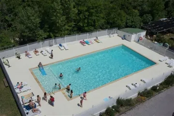 Camping - Saint-Privat - Rhône-Alpes - Le Plan d'Eau
