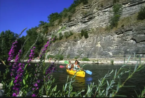 Camping - Saint-Privat - Rhône-Alpes - Le Plan d'Eau