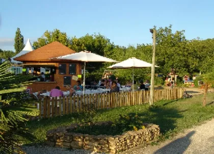 Camping - Carsac-Aillac - Aquitaine - Le Plein Air des Bories