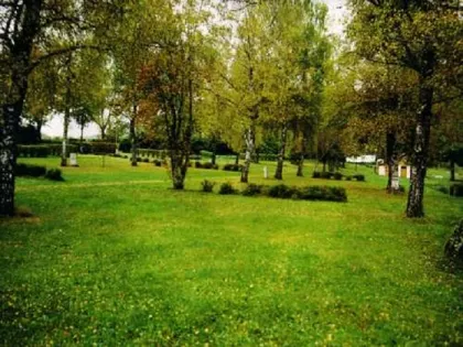 Camping - Saint-Sauves-d'Auvergne - Auvergne - Le Pont de la Dordogne