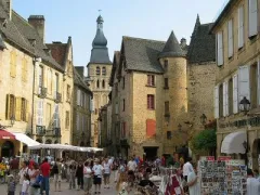 Camping - Le Buisson de Cadouin - Aquitaine - Le Pont de Vicq