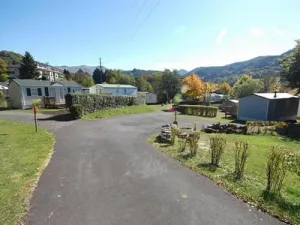 Camping - La Bourboule - Auvergne - Le Poutié