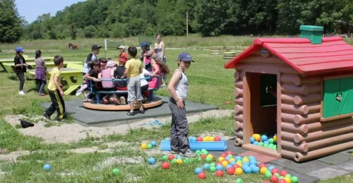 Camping - Lavelanet - Midi-Pyrénées - Village des Bons-Hommes au Pré Cathare