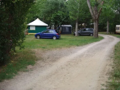 Camping - Souvignargues - Languedoc-Roussillon - le Pré Saint André