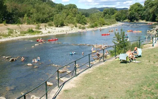 Camping - Vallon-Pont-d'Arc - Rhône-Alpes - Le Provençal