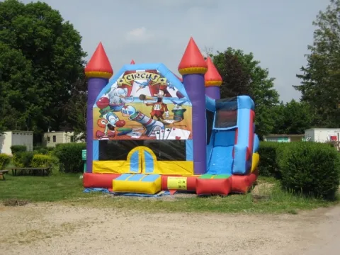 Camping - Villeneuve-sur-Yonne - Bourgogne - Le Saucil