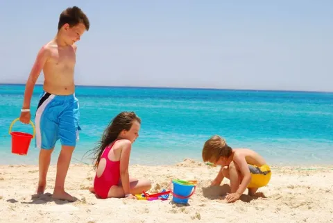 Camping - Saint-André-de-Sangonis - Languedoc-Roussillon - Les Cottages de Saint André