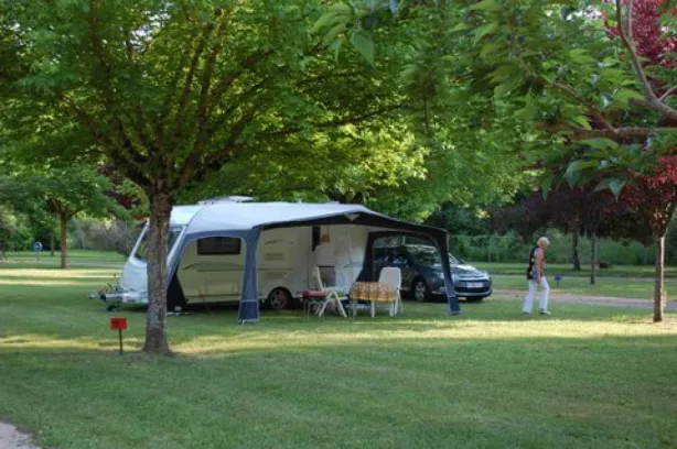Camping - Cahuzac-sur-Vère - Midi-Pyrénées - le Soleil des Bastides