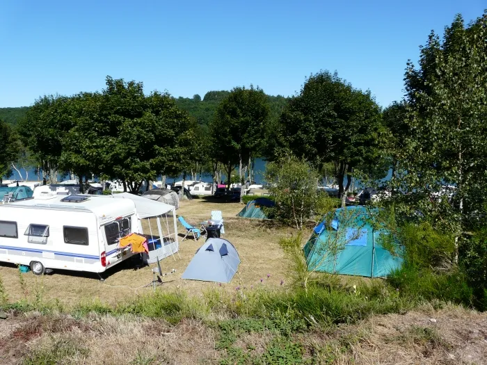 Camping - Canet-de-Salars - Midi-Pyrénées - Le Soleil Levant