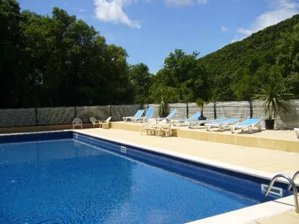 Camping - Saint-Maurice-d'Ibie - Rhône-Alpes - Le Sous-Bois