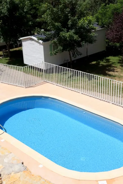 Camping - Les Vignes - Languedoc-Roussillon - Le Terrados