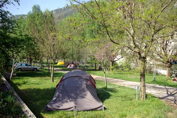 Camping - Les Vignes - Languedoc-Roussillon - Le Terrados