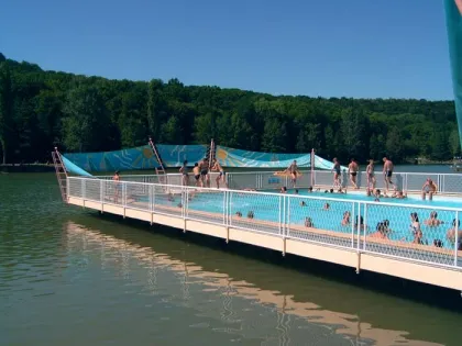 Camping - Contrexéville - Lorraine - Camping de Contrexéville