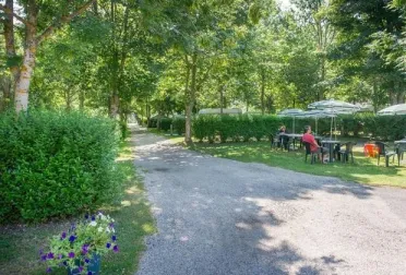 Camping - Bagnols-les-Bains - Languedoc-Roussillon - Le Tivoli