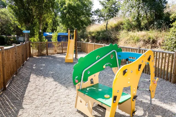 Camping - Mirepeisset - Languedoc-Roussillon - Le Val de Cesse