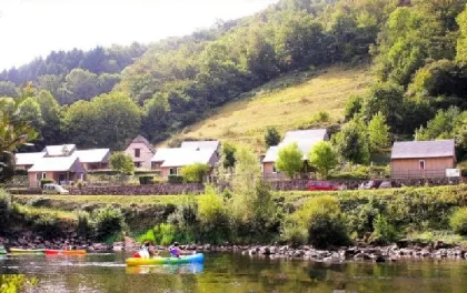 Camping - Entraygues-sur-Truyère - Midi-Pyrénées - Le Val de Saures