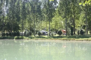 Camping - Thenon - Aquitaine - Le Verdoyant 