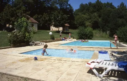 Camping - Saint-Sozy - Midi-Pyrénées - Le Village du Port