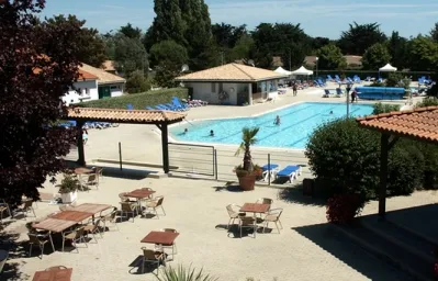 Camping - Le Bois-Plage-en-Ré - Poitou-Charentes - Le Village Océanique