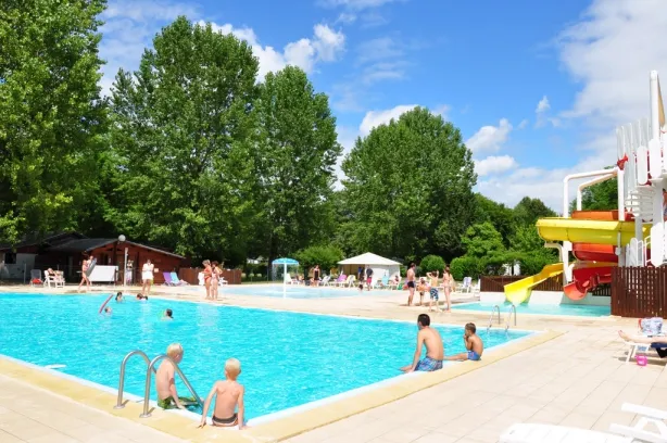 Camping - Monceaux-sur-Dordogne - Limousin - L'Echo du Malpas