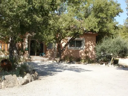 Camping - Banon - Provence-Alpes-Côte d'Azur - l'Epi Bleu