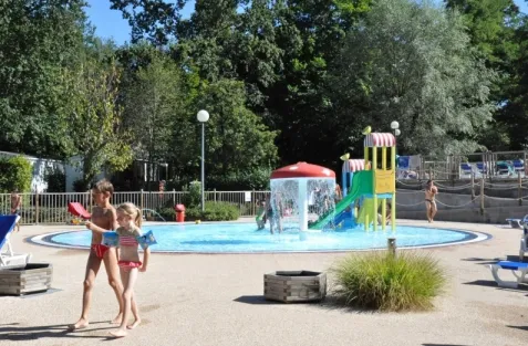 Camping - Belmont-Tramonet - Rhône-Alpes - Les 3 Lacs