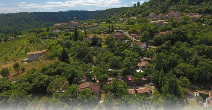 Camping - Joyeuse - Rhône-Alpes - les Châtaigniers