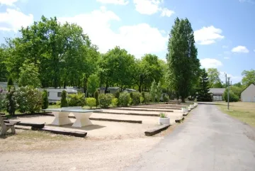Camping - La Ville-aux-Dames - Grand Centre - Les Acacias