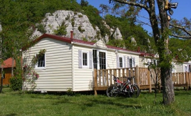Camping - Berrias et Casteljau - Rhône-Alpes - Les Actinidias
